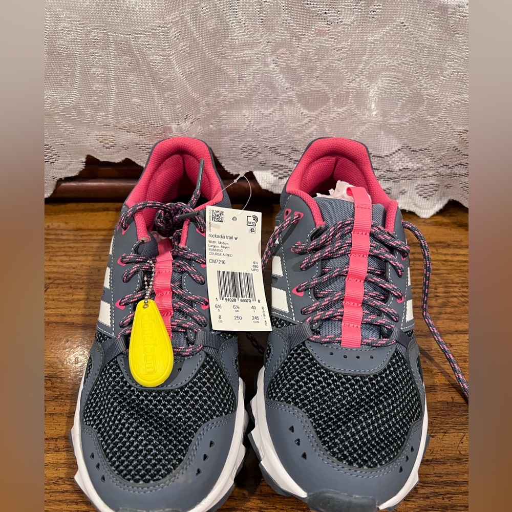 Adidas women sneakers